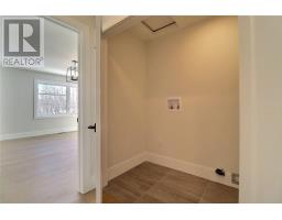 92 Monique ST