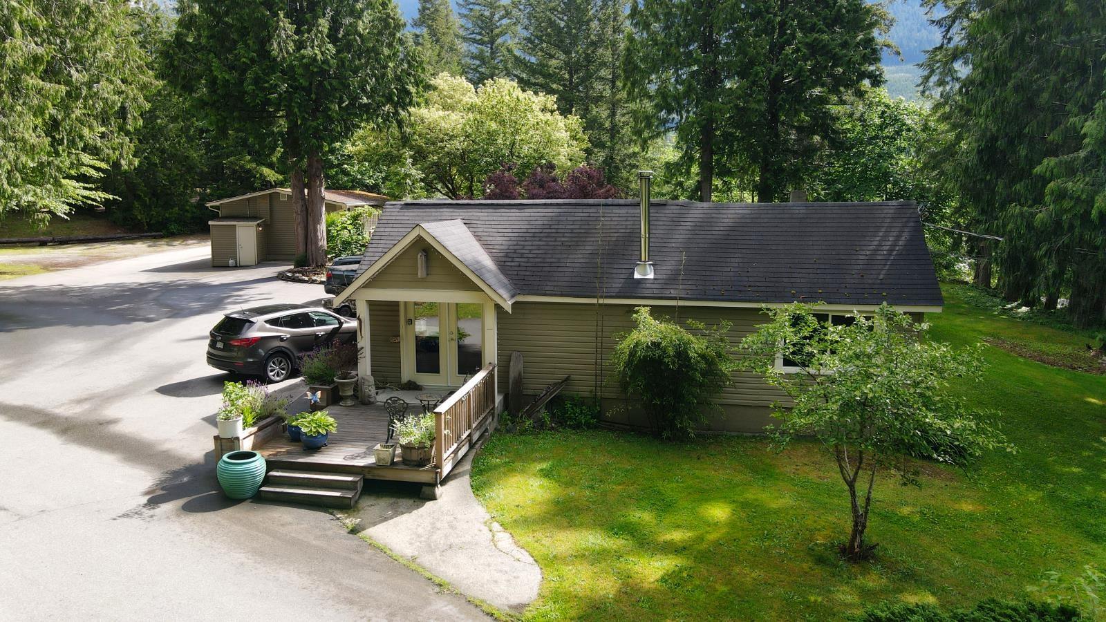 13483 Sunshine Coast Highway, Madeira Park, British Columbia  V0N 2H1 - Photo 3 - R2662901