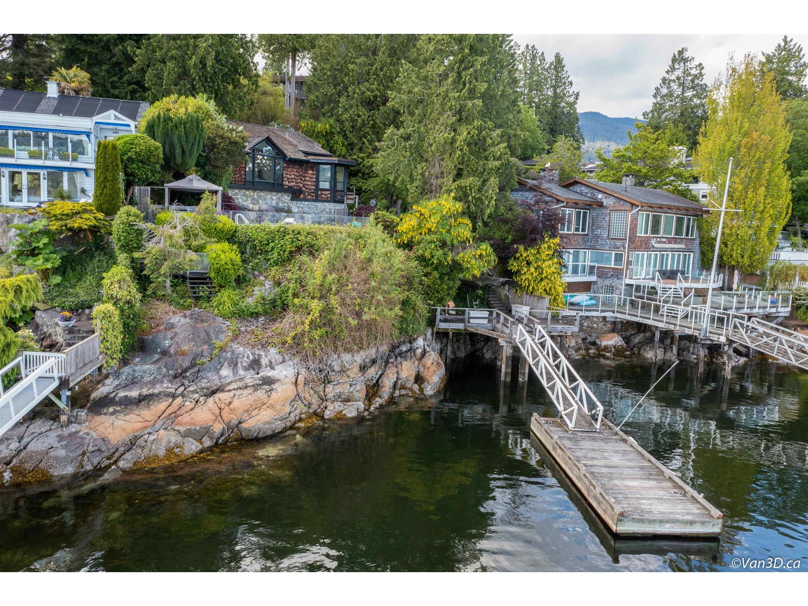 4541 Stonehaven Avenue, North Vancouver, British Columbia  V7G 1E7 - Photo 10 - R2757389