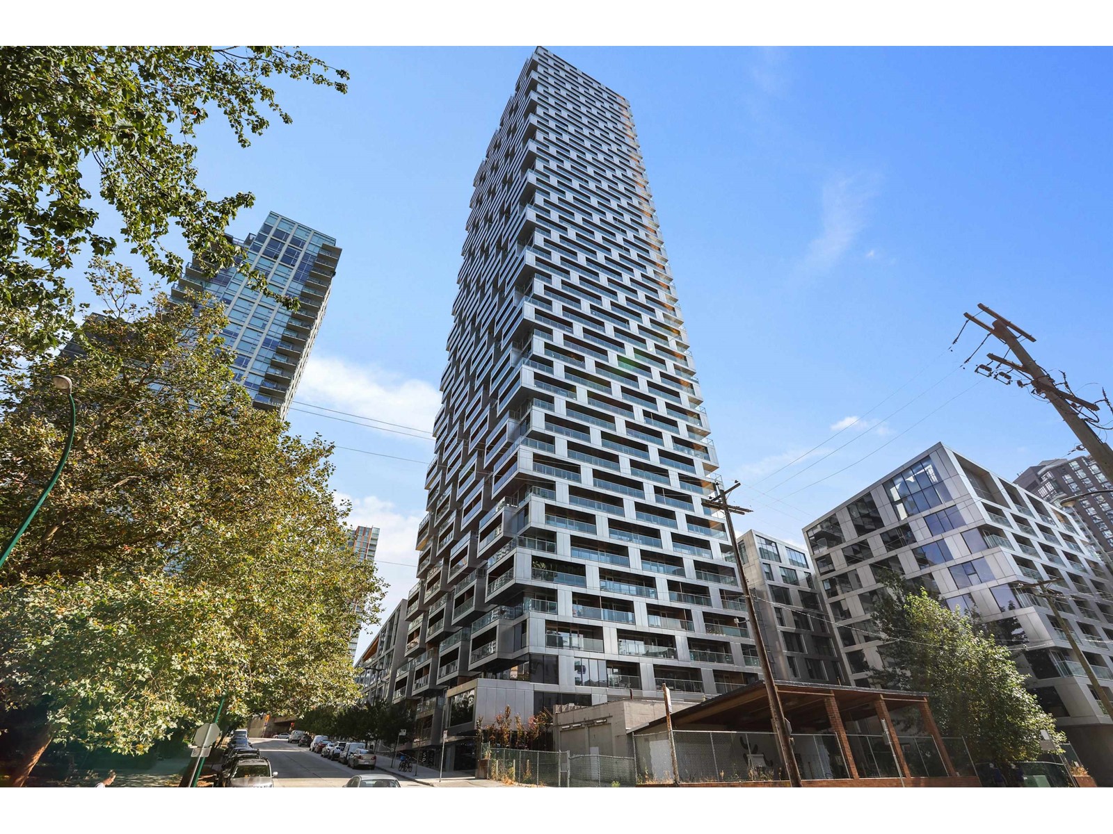 1205 1480 Howe Street, Vancouver, British Columbia  V6Z 0G5 - Photo 1 - R2757272