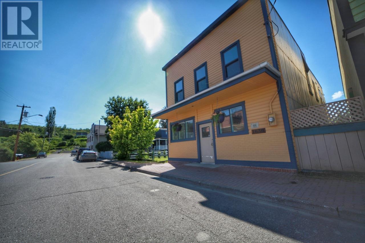 1630 Omineca Street, Hazelton, British Columbia  V0J 1Y0 - Photo 2 - R2757645