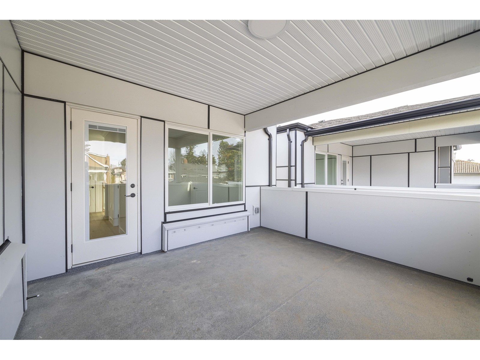7993 14th Avenue, Burnaby, British Columbia  V3N 2B3 - Photo 23 - R2757678