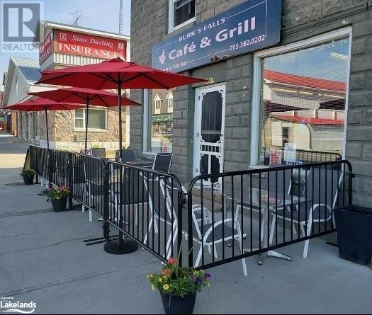174 ontario street, burk's falls