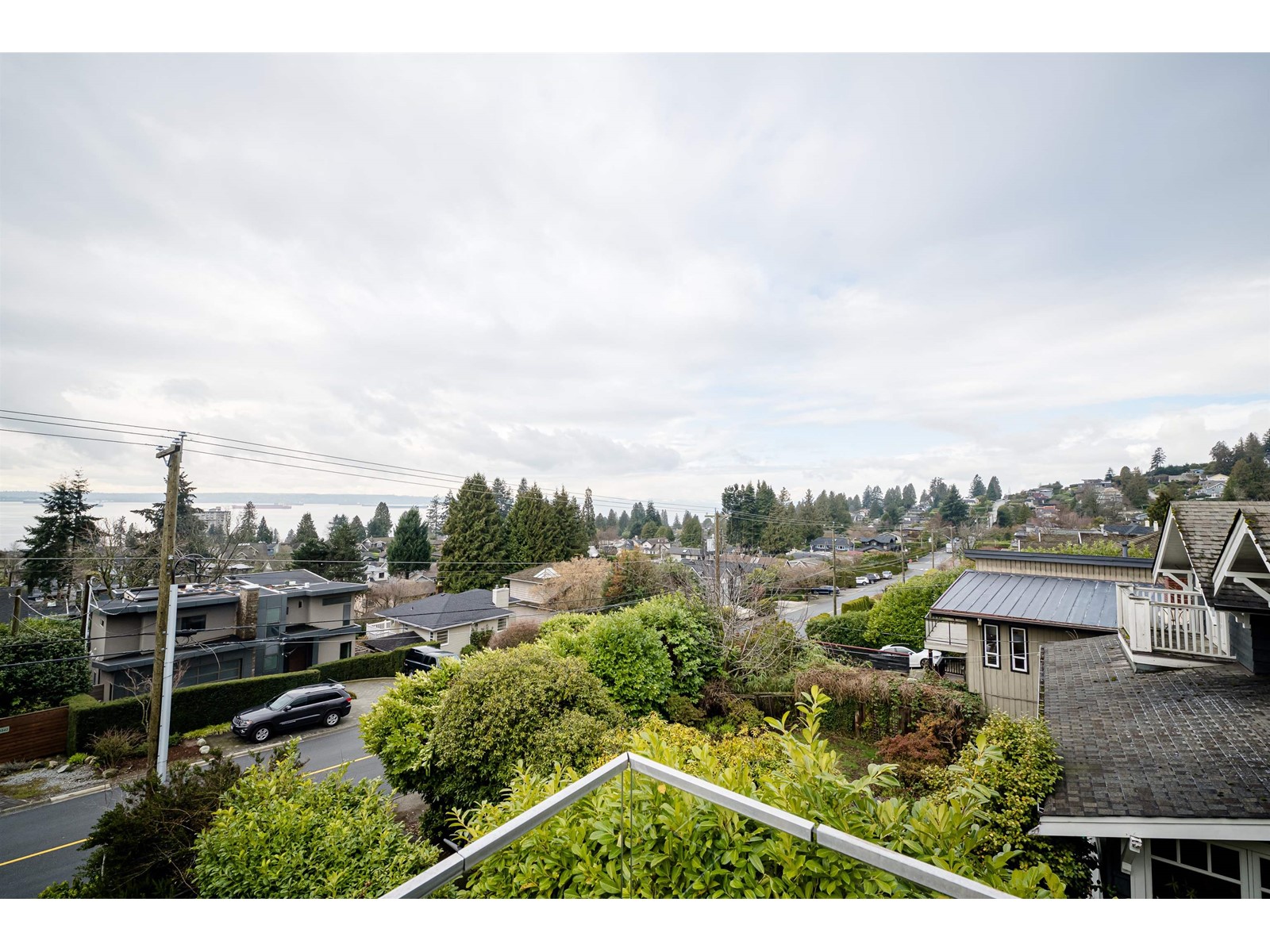 2341 Mathers Avenue, West Vancouver, British Columbia  V7V 2H7 - Photo 3 - R2759071