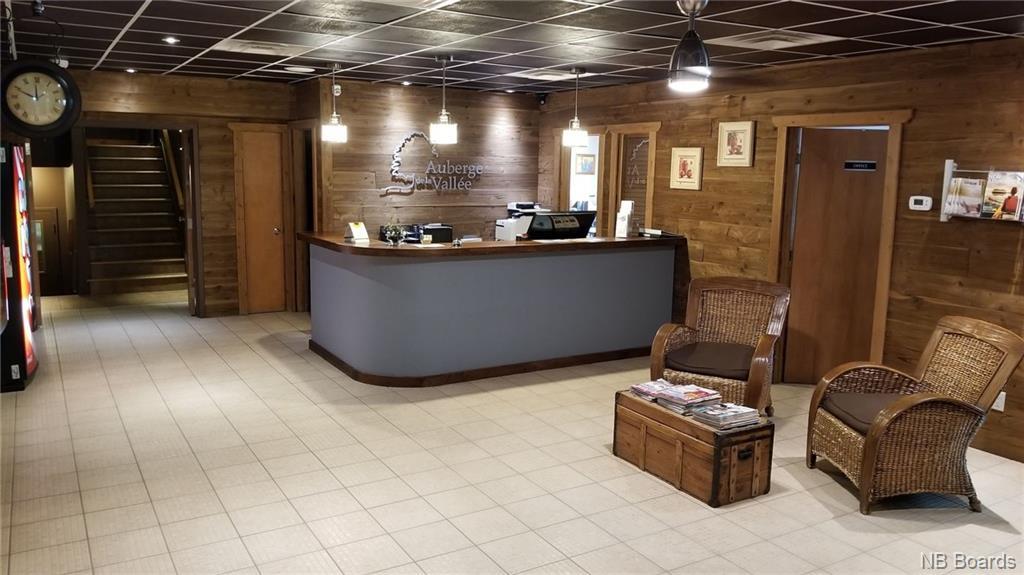 1810 Vallee Lourdes, Bathurst, New Brunswick E2A 4R9 - Photo 8 - NB084657