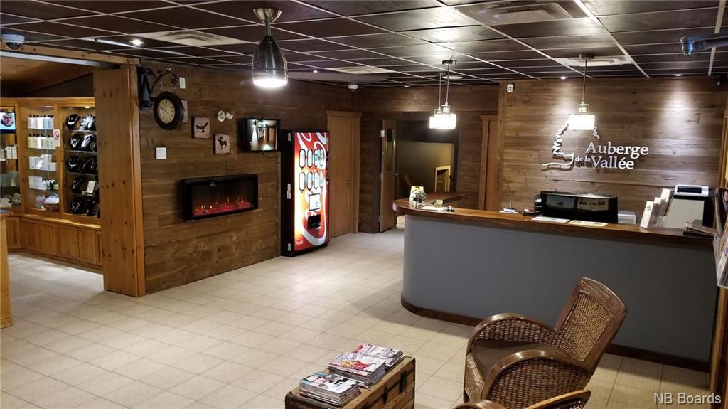 1810 Vallee Lourdes, Bathurst, New Brunswick E2A 4R9 - Photo 7 - NB084657