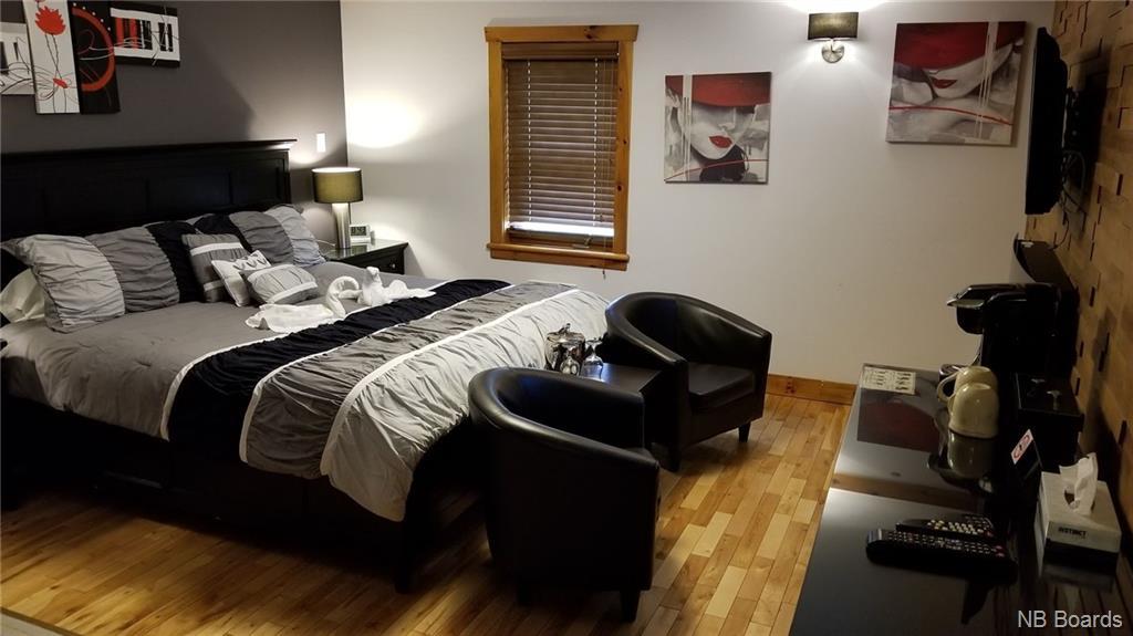 1810 Vallee Lourdes, Bathurst, New Brunswick E2A 4R9 - Photo 43 - NB084657