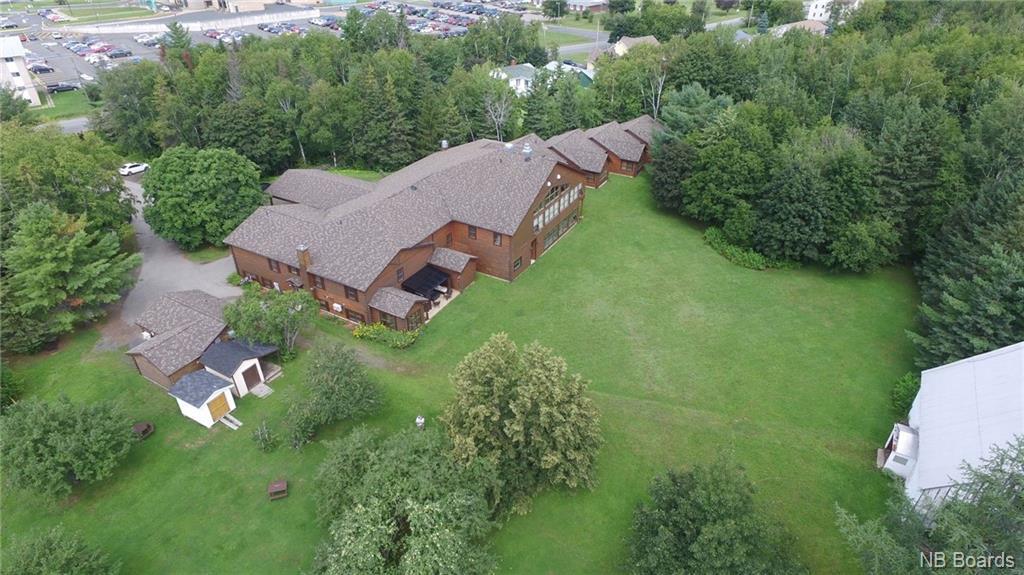 1810 Vallee Lourdes, Bathurst, New Brunswick E2A 4R9 - Photo 6 - NB084657