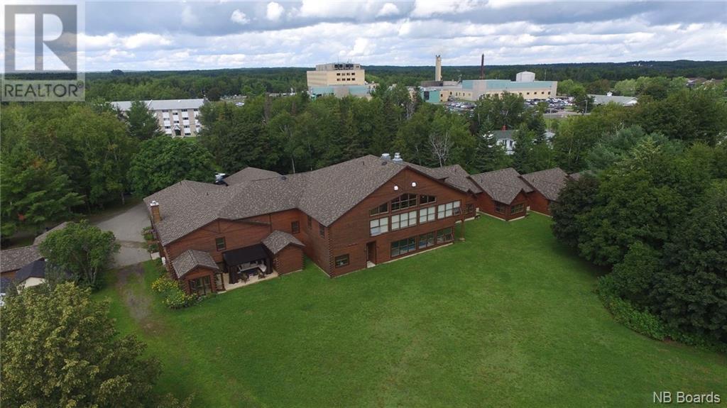 1810 Vallee Lourdes, Bathurst, New Brunswick  E2A 4R9 - Photo 2 - NB084659