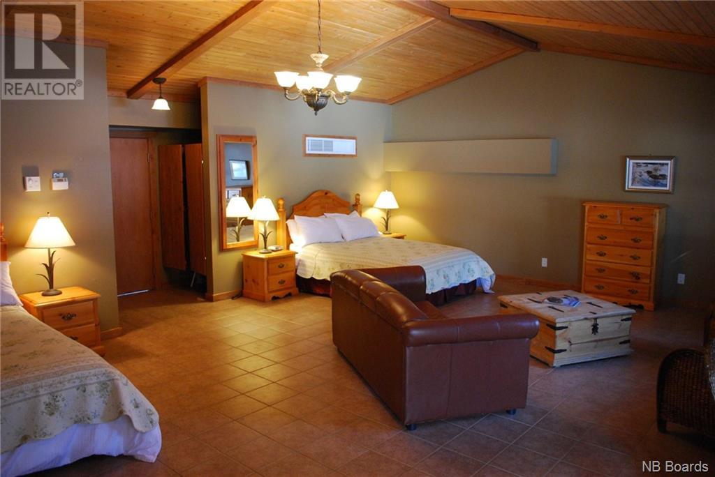 1810 Vallee Lourdes, Bathurst, New Brunswick  E2A 4R9 - Photo 11 - NB084659