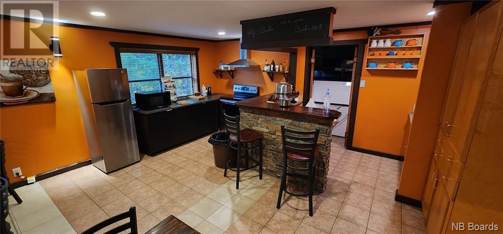 1810 Vallee Lourdes, Bathurst, New Brunswick  E2A 4R9 - Photo 7 - NB084659