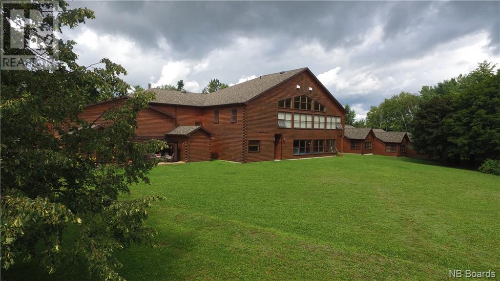 1810 Vallee Lourdes, Bathurst, New Brunswick  E2A 4R9 - Photo 1 - NB084659