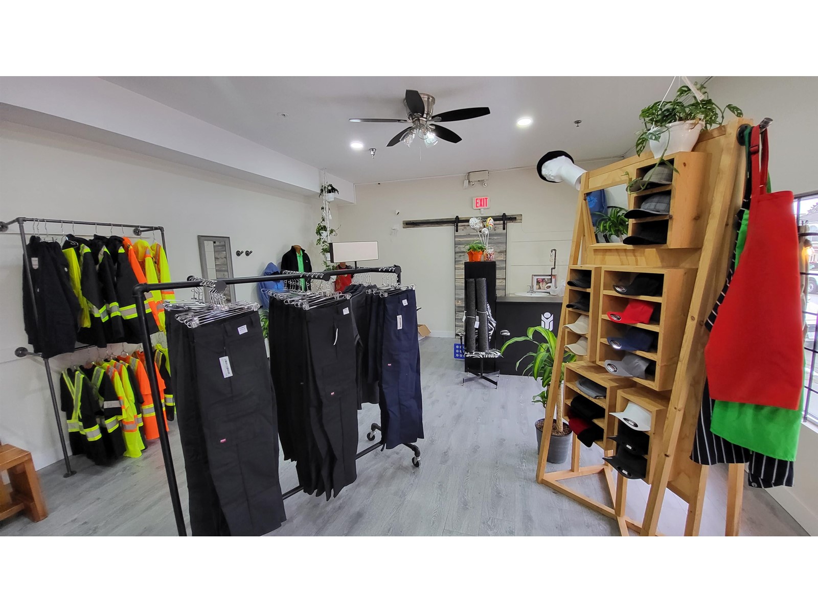 3206 Vanness Avenue, Vancouver, British Columbia  V5R 5A5 - Photo 6 - R2757814