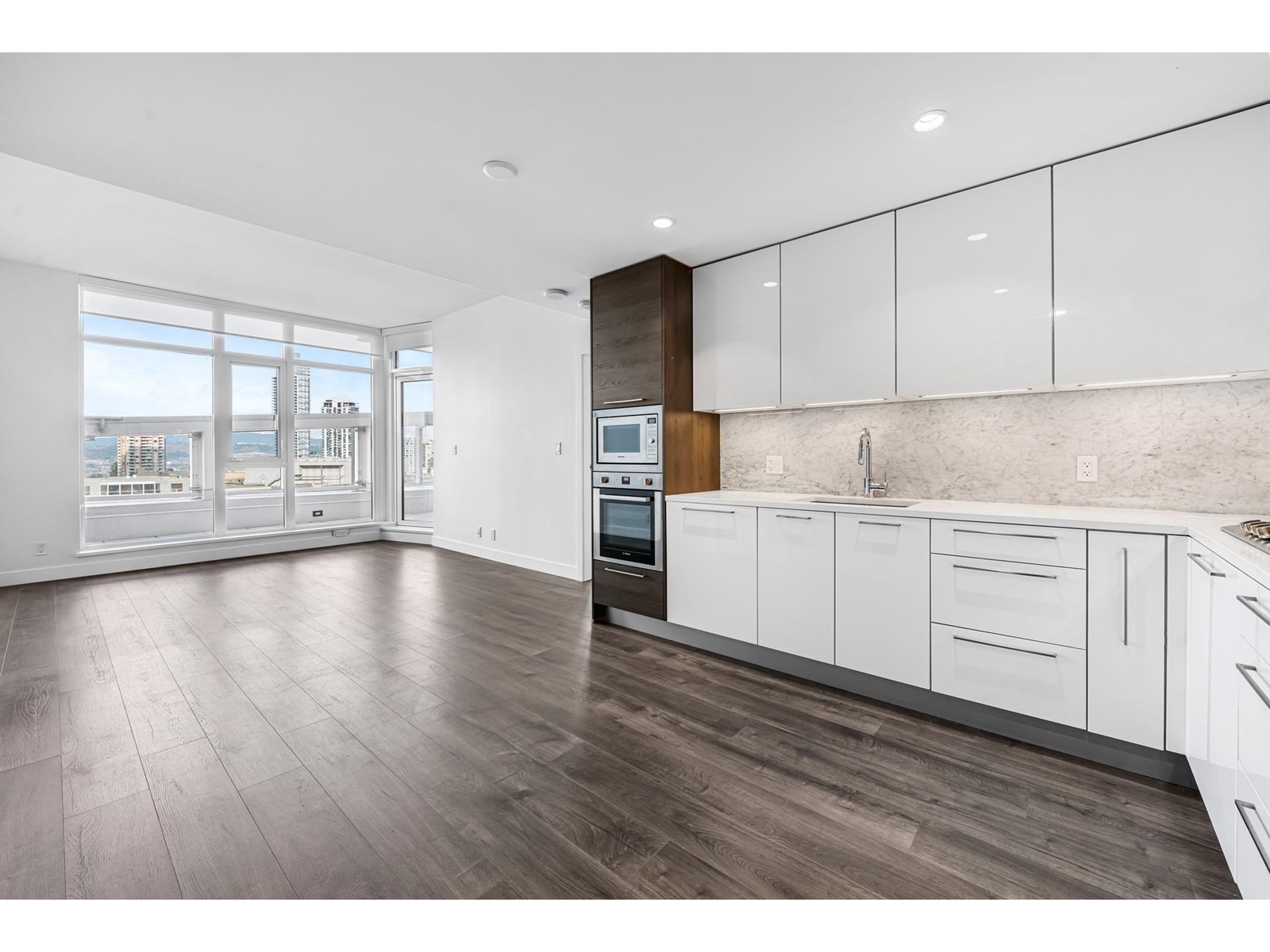 702 4458 Beresford Street, Burnaby, British Columbia  V5H 0J1 - Photo 6 - R2760468