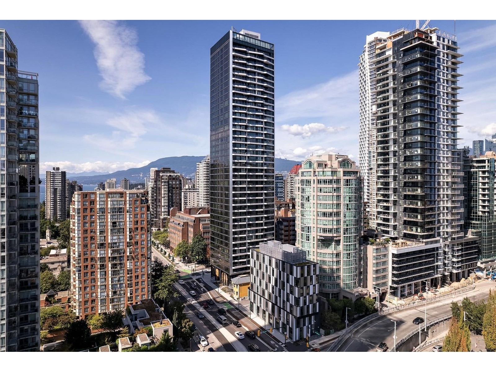 801 889 Pacific Street, Vancouver, British Columbia  V6Z 1C3 - Photo 1 - R2760897
