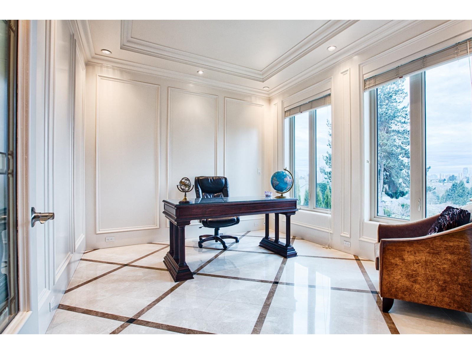 5538 Meadedale Drive, Burnaby, British Columbia  V5B 2E8 - Photo 12 - R2761053