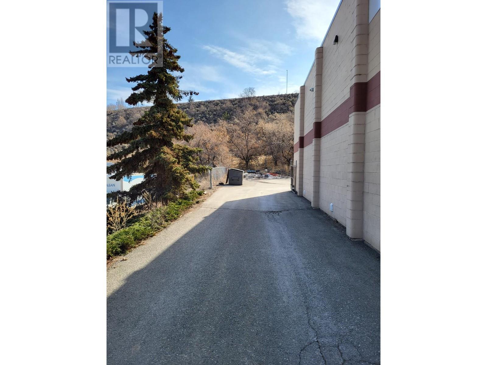 913 Laval Cres, Kamloops, British Columbia   - Photo 10 - 171818