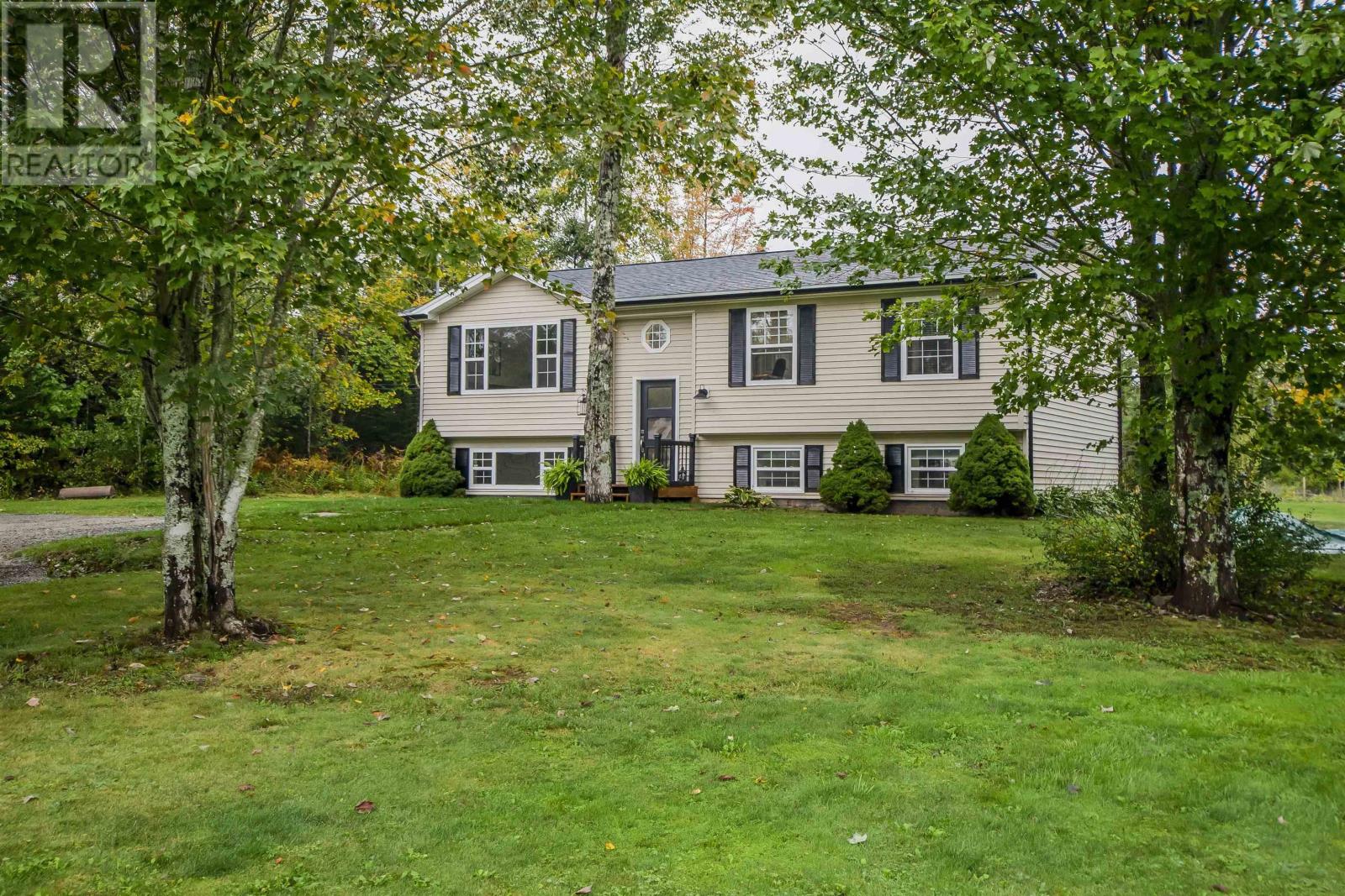 342 Old Post Road, Enfield, Nova Scotia  B2T 1E2 - Photo 2 - 202223408