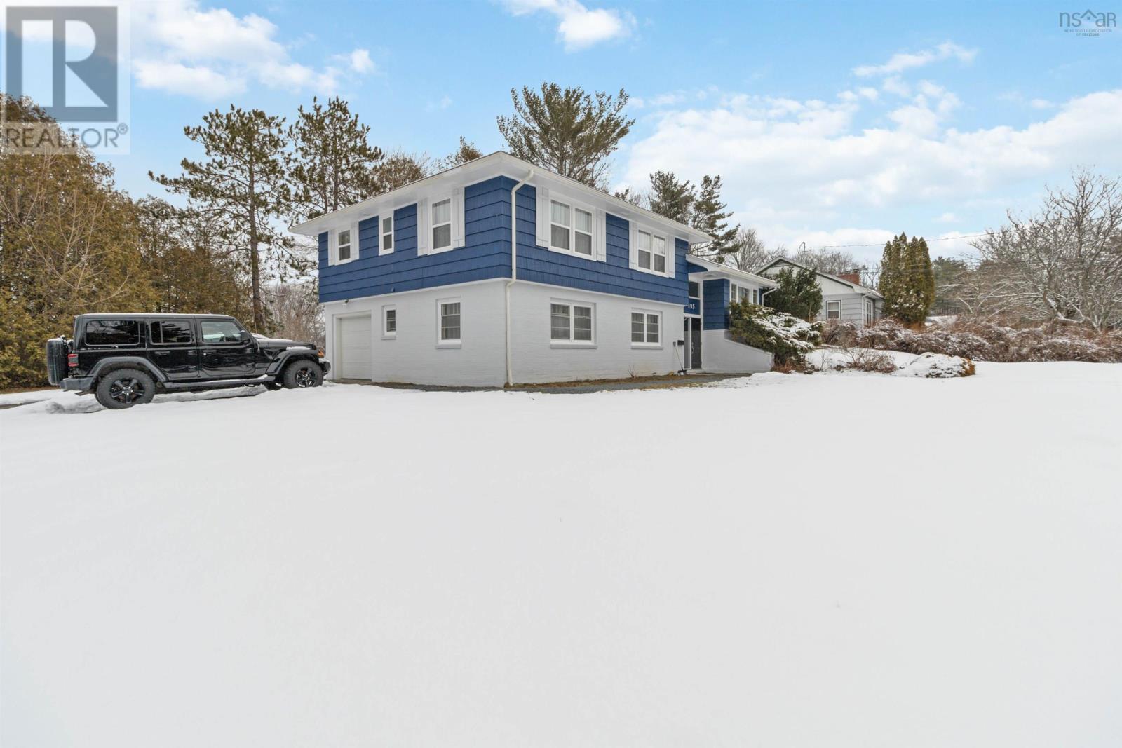 195 Alexandra Avenue, Bridgewater, Nova Scotia  B4V 1H7 - Photo 2 - 202304166