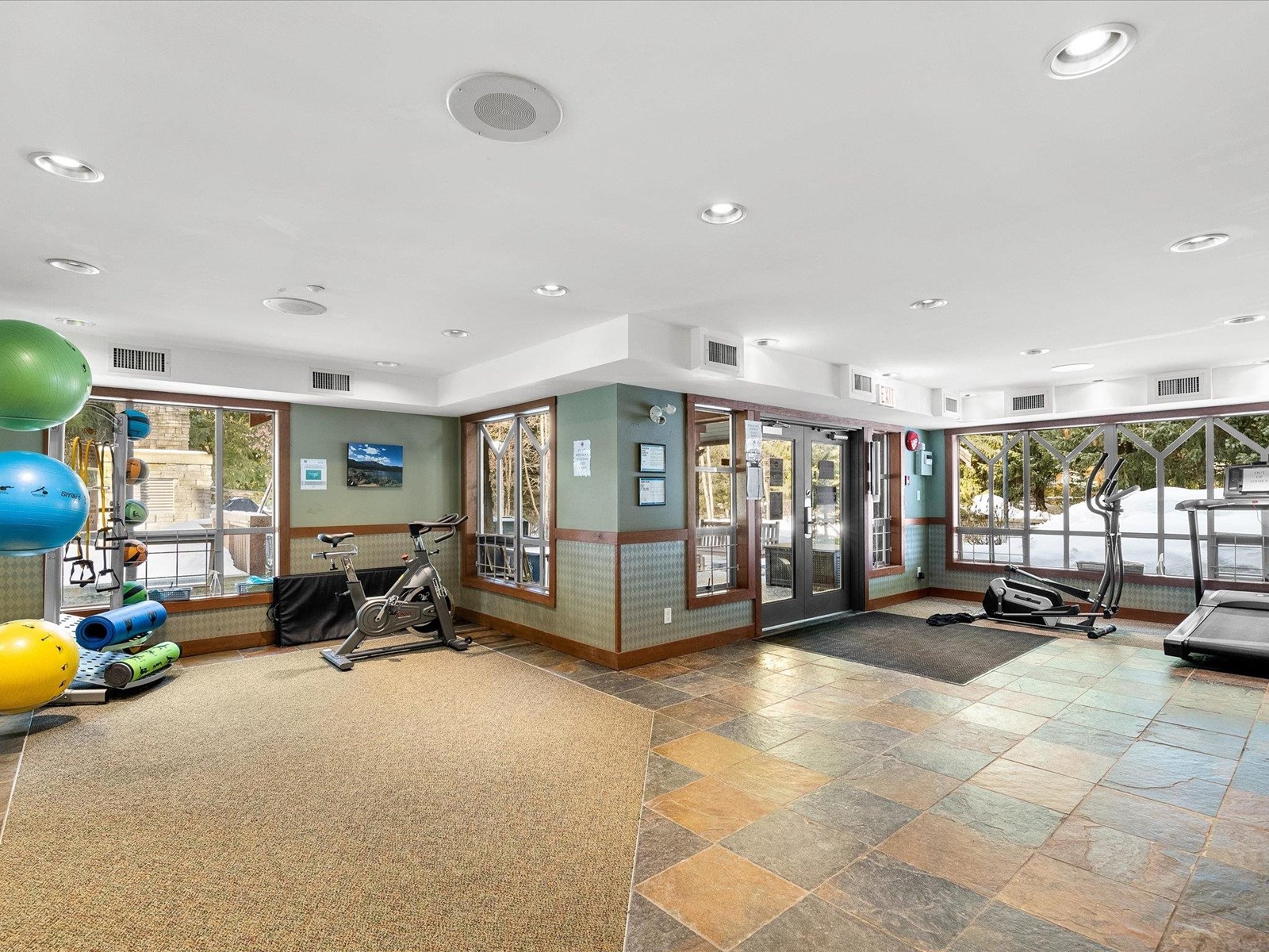 310 G3 4653 Blackcomb Way, Whistler, British Columbia  V8E 0Y9 - Photo 5 - R2762717