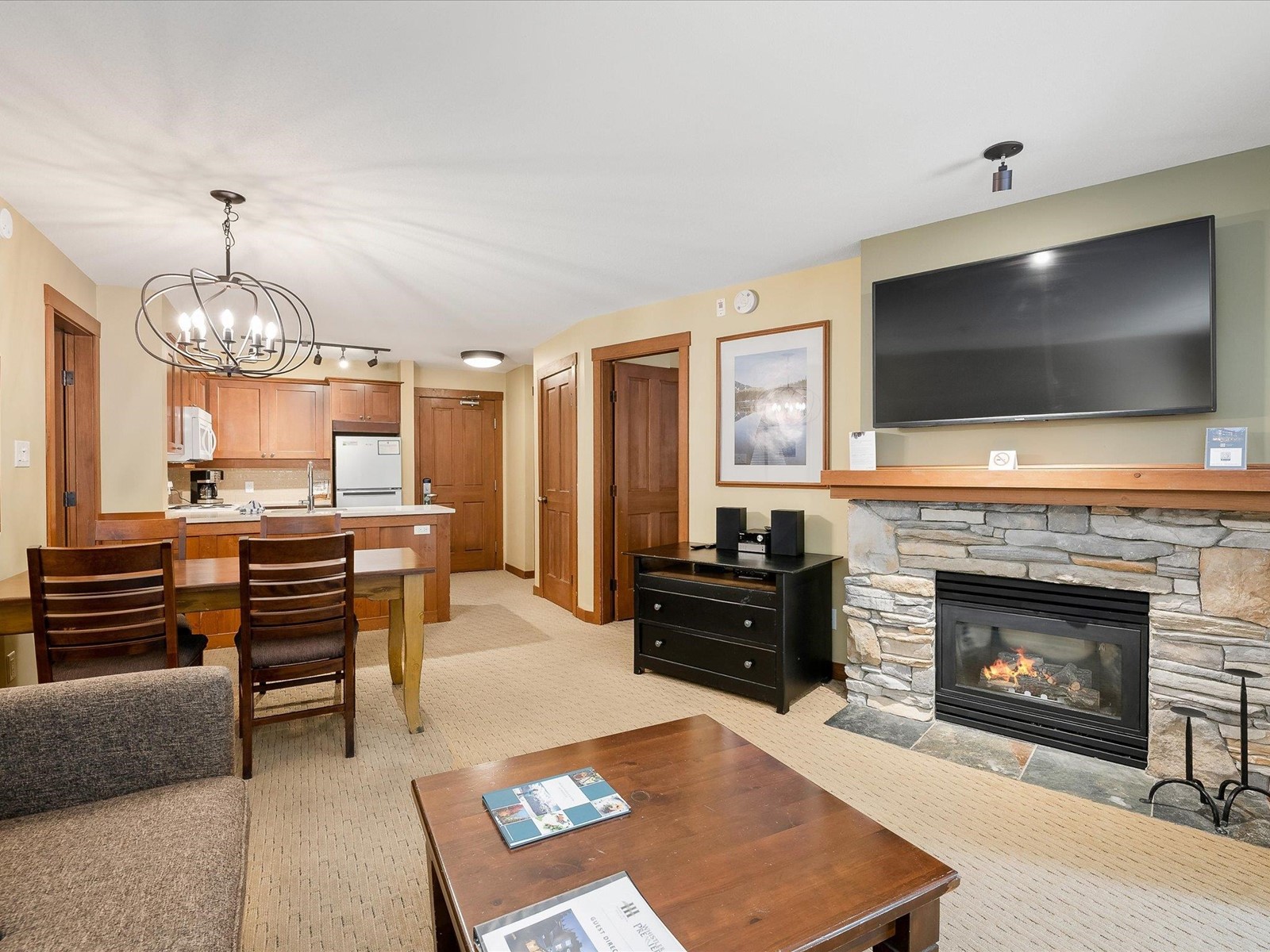 310 G3 4653 Blackcomb Way, Whistler, British Columbia  V8E 0Y9 - Photo 9 - R2762717