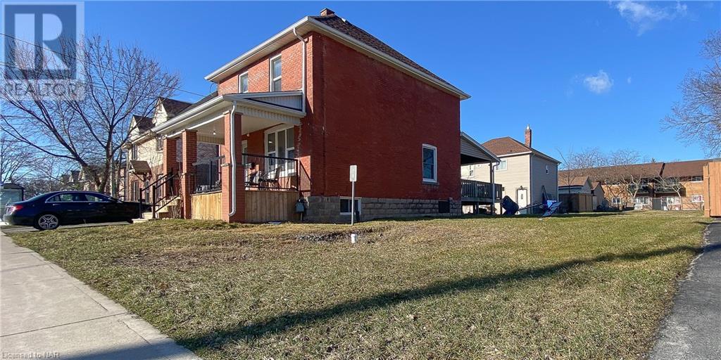 281 Niagara Street, Welland, Ontario  L3C 1K5 - Photo 7 - 40393015