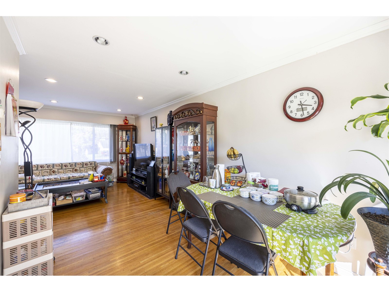 3440 Rosamond Avenue, Richmond, British Columbia  V7E 1A7 - Photo 2 - R2763792