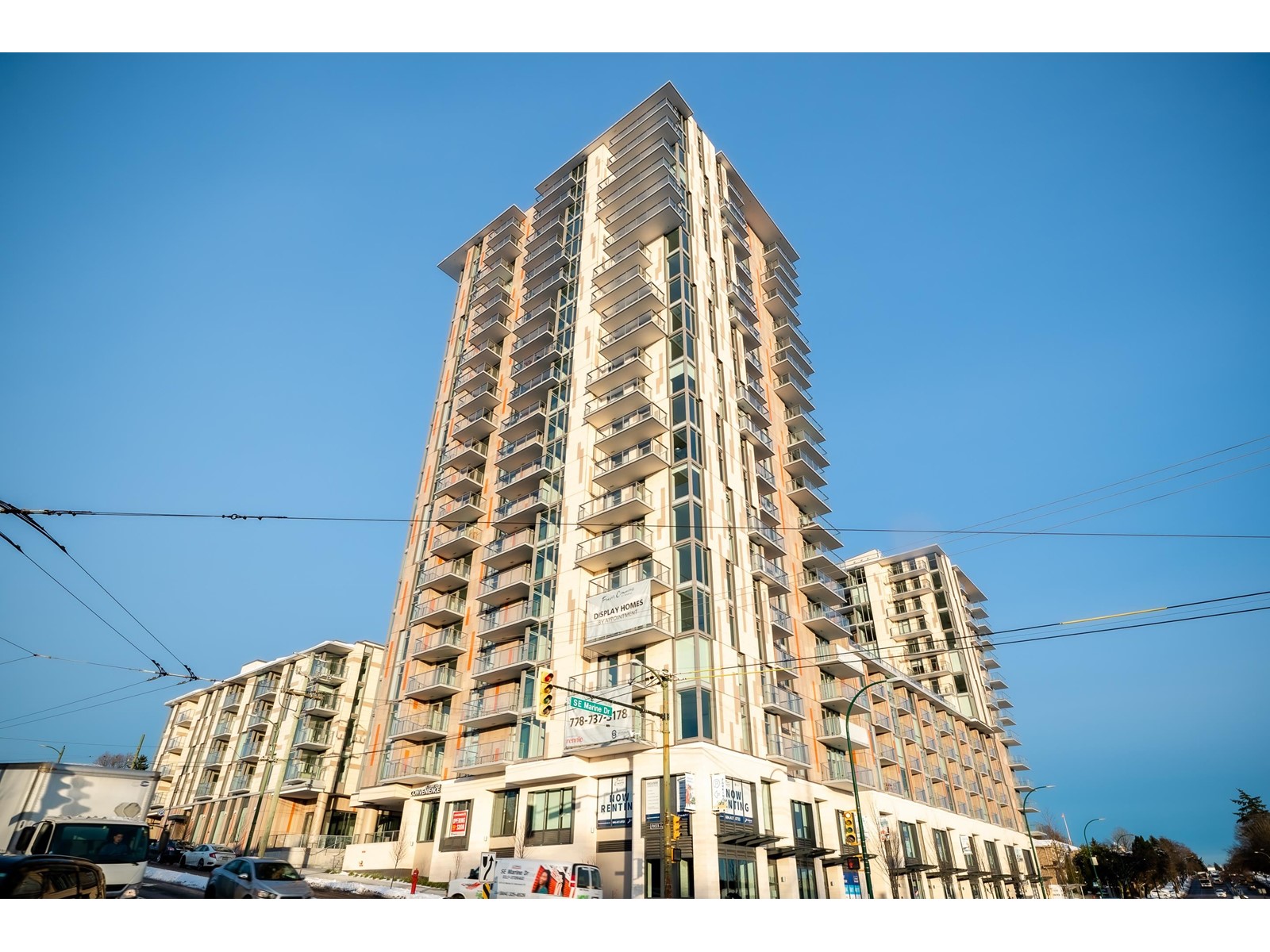 2002 8188 Fraser Street, Vancouver, British Columbia  V5X 0J8 - Photo 1 - R2747921