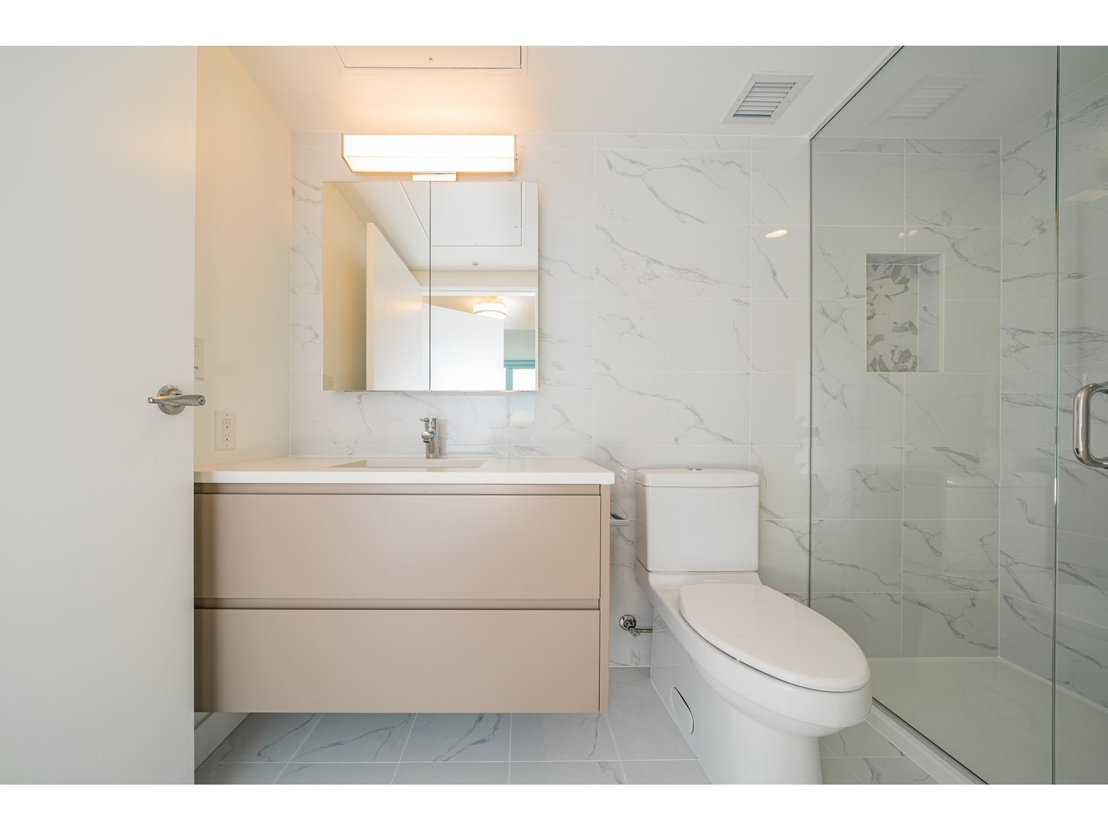 2002 8188 Fraser Street, Vancouver, British Columbia  V5X 0J8 - Photo 17 - R2747921