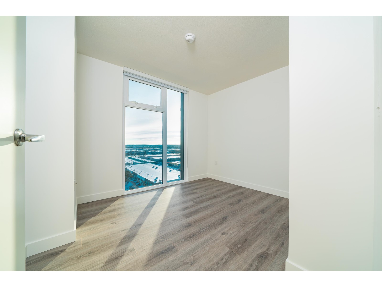 2002 8188 Fraser Street, Vancouver, British Columbia  V5X 0J8 - Photo 7 - R2747921