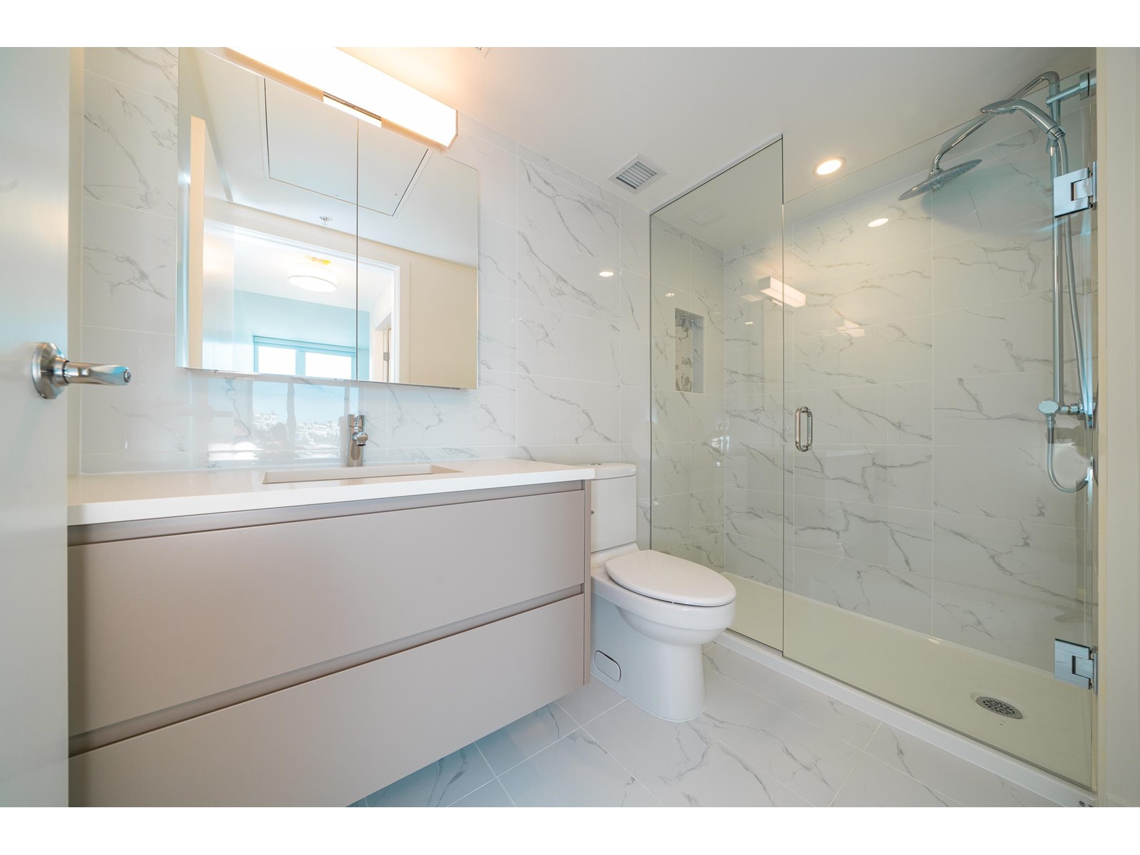 2002 8188 Fraser Street, Vancouver, British Columbia  V5X 0J8 - Photo 16 - R2747921