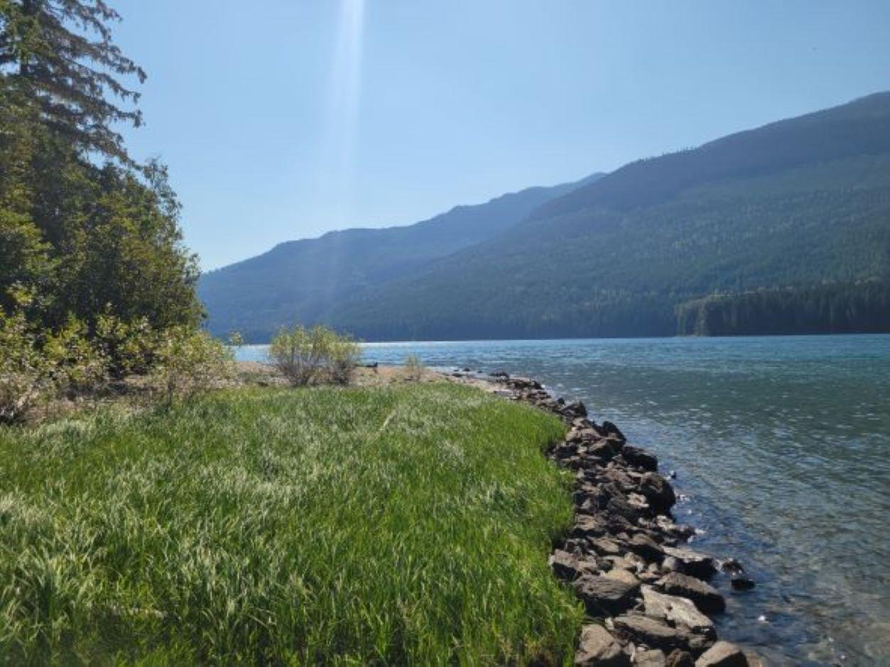 8447 Highway 31, Trout Lake, British Columbia  V0G 1R1 - Photo 22 - 2469758