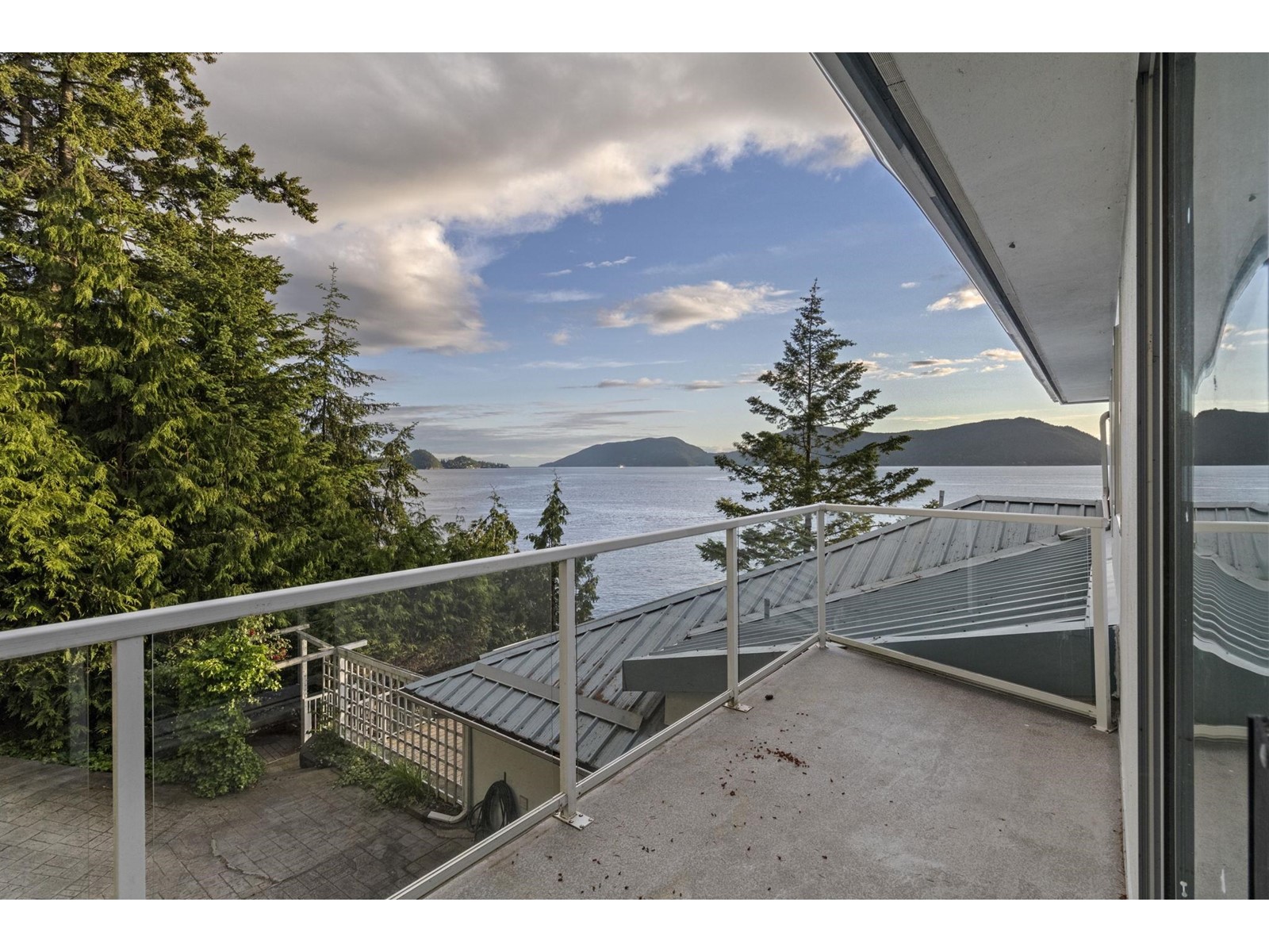 6 Montizambert Wynd, Vancouver, British Columbia  V7W 1R8 - Photo 17 - R2763874
