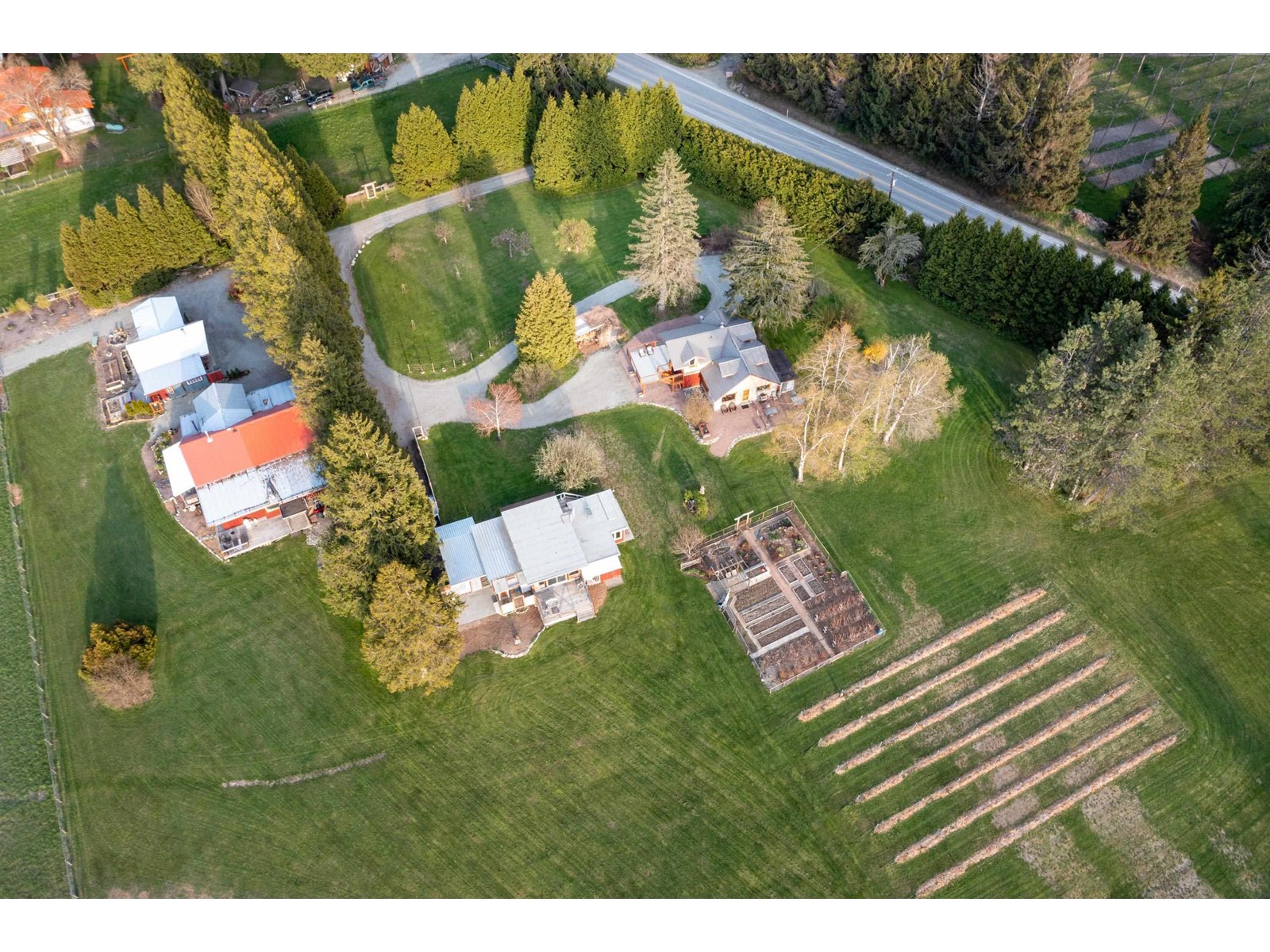 1865 Highway 99, Pemberton, British Columbia  V0N 2L0 - Photo 37 - R2763958