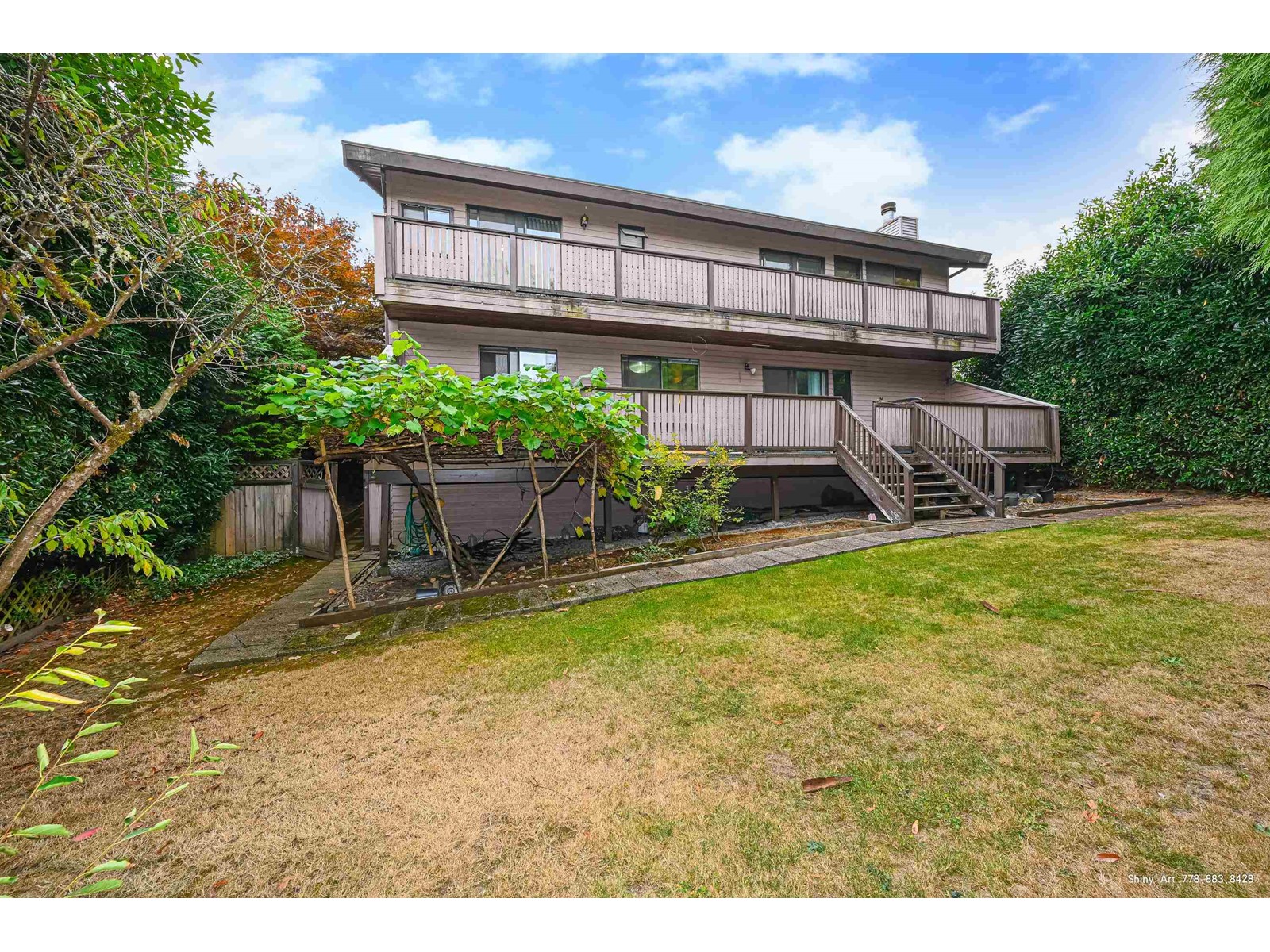 4926 Beamish Court, Burnaby, British Columbia  V5G 3W9 - Photo 4 - R2764729