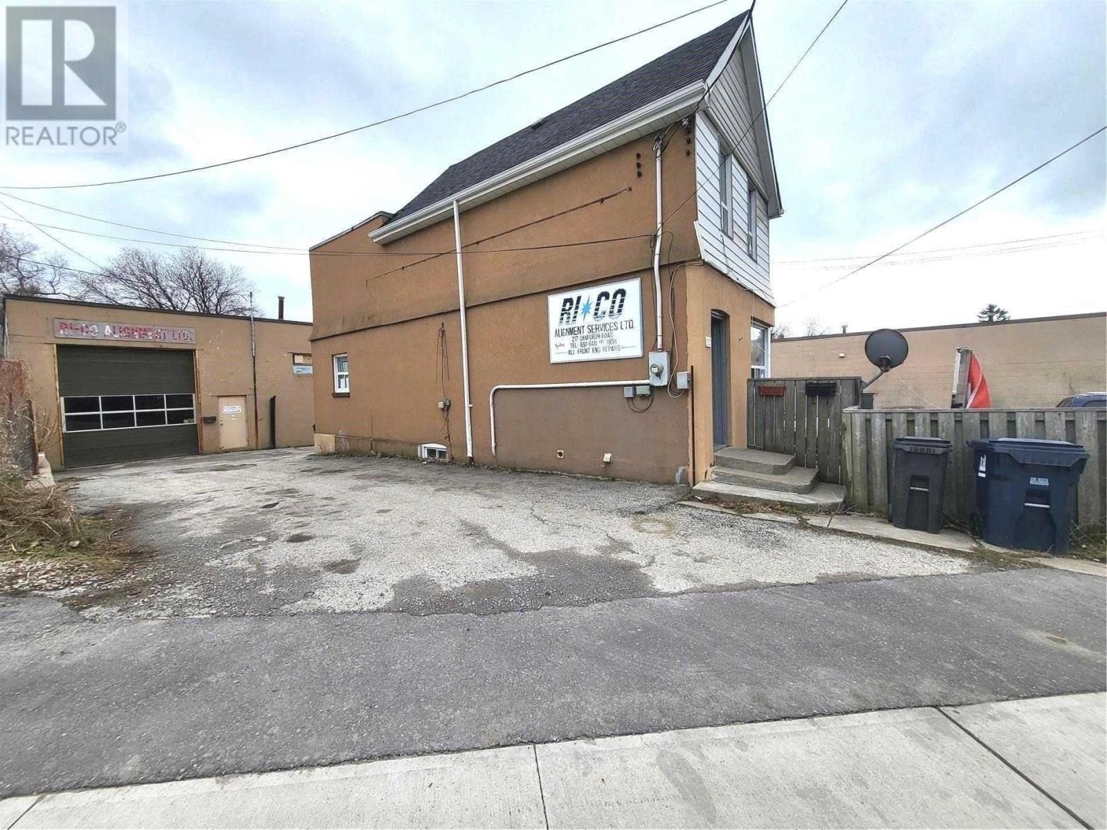 Photo 5 of listing located at 217 DANFORTH RD