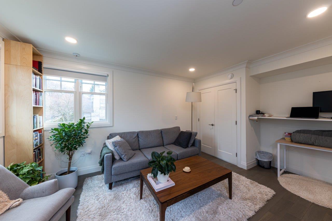 2706 W 2nd Avenue, Vancouver, British Columbia  V6K 1K3 - Photo 6 - R2765519