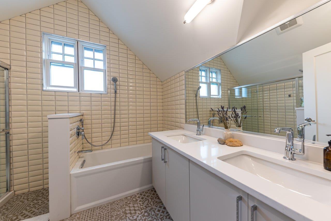 2706 W 2nd Avenue, Vancouver, British Columbia  V6K 1K3 - Photo 9 - R2765519