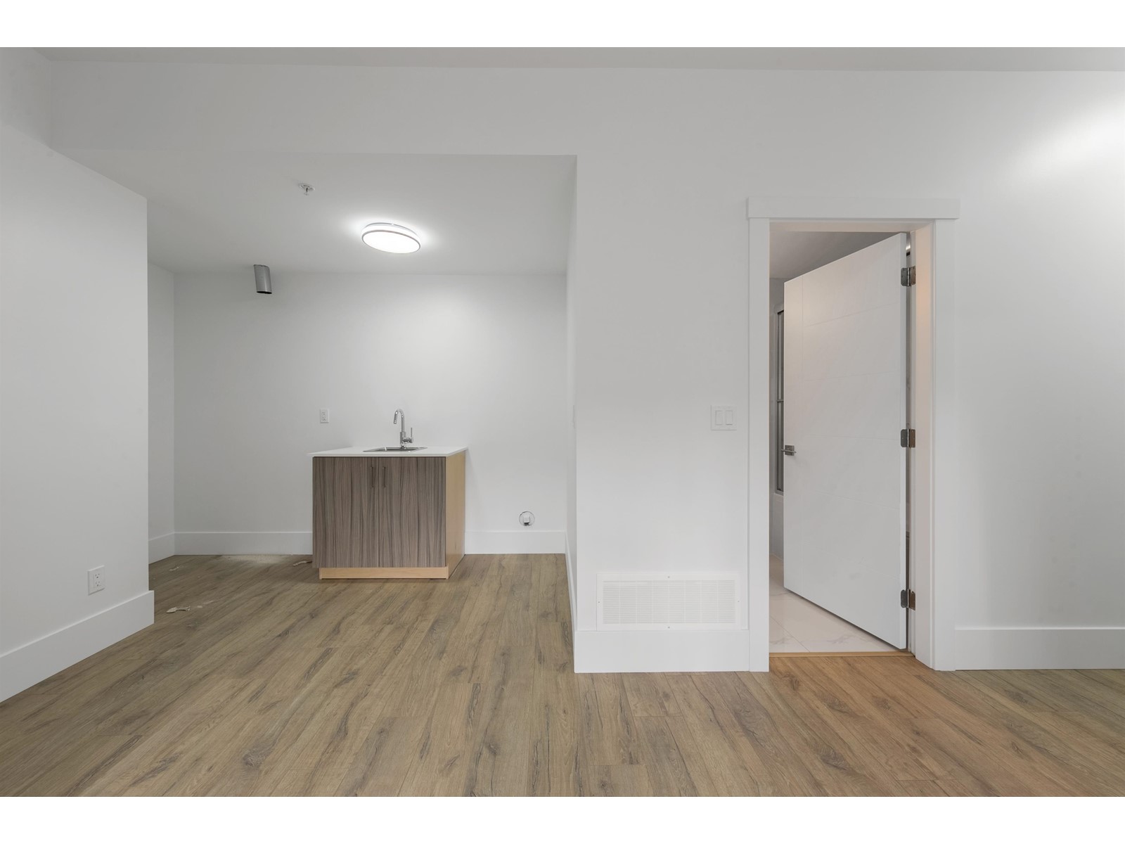 2 11731 Blakely Road, Pitt Meadows, British Columbia  V3Y 1H2 - Photo 3 - R2761863