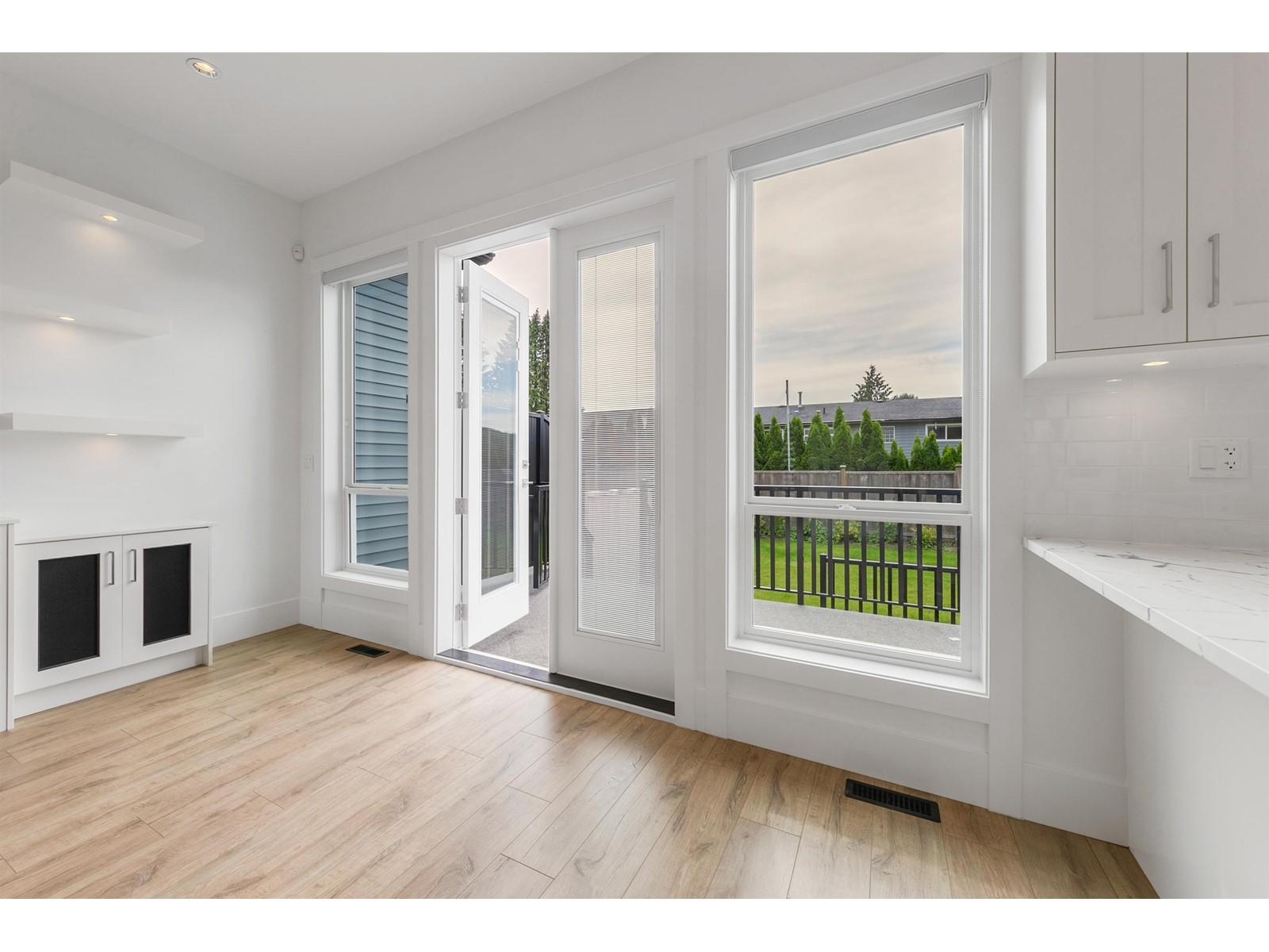 2 11731 Blakely Road, Pitt Meadows, British Columbia  V3Y 1H2 - Photo 4 - R2761863