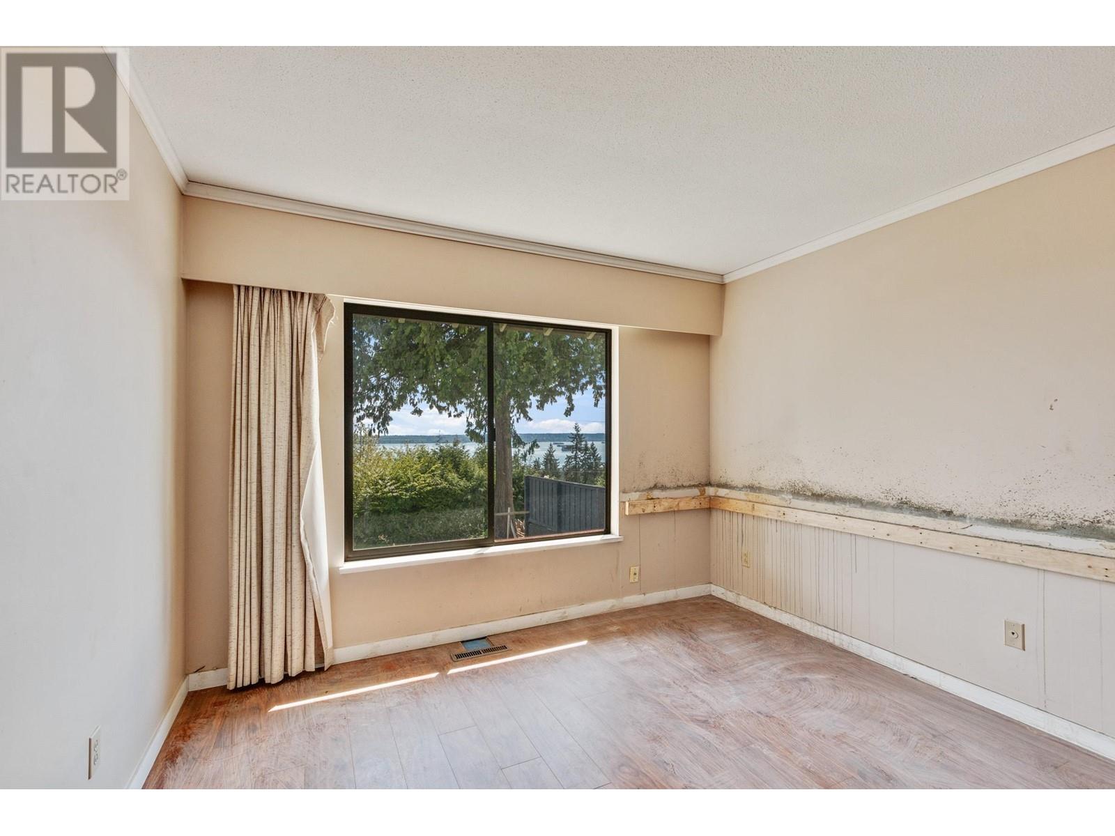 1915 12th Street, West Vancouver, British Columbia  V7S 2T1 - Photo 13 - R2765614