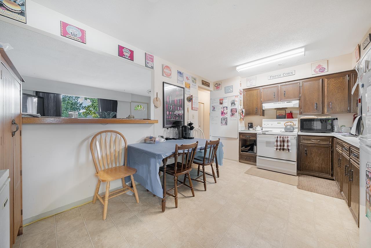 11676 210 Street, Maple Ridge, British Columbia  V2X 4Y1 - Photo 4 - R2764962