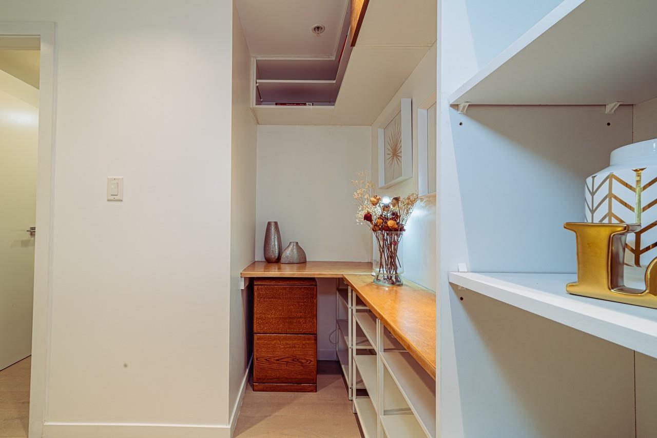 Listing Picture 18 of 21 : 5987 WALTER GAGE ROAD, Vancouver / 溫哥華 - 魯藝地產 Yvonne Lu Group - MLS Medallion Club Member