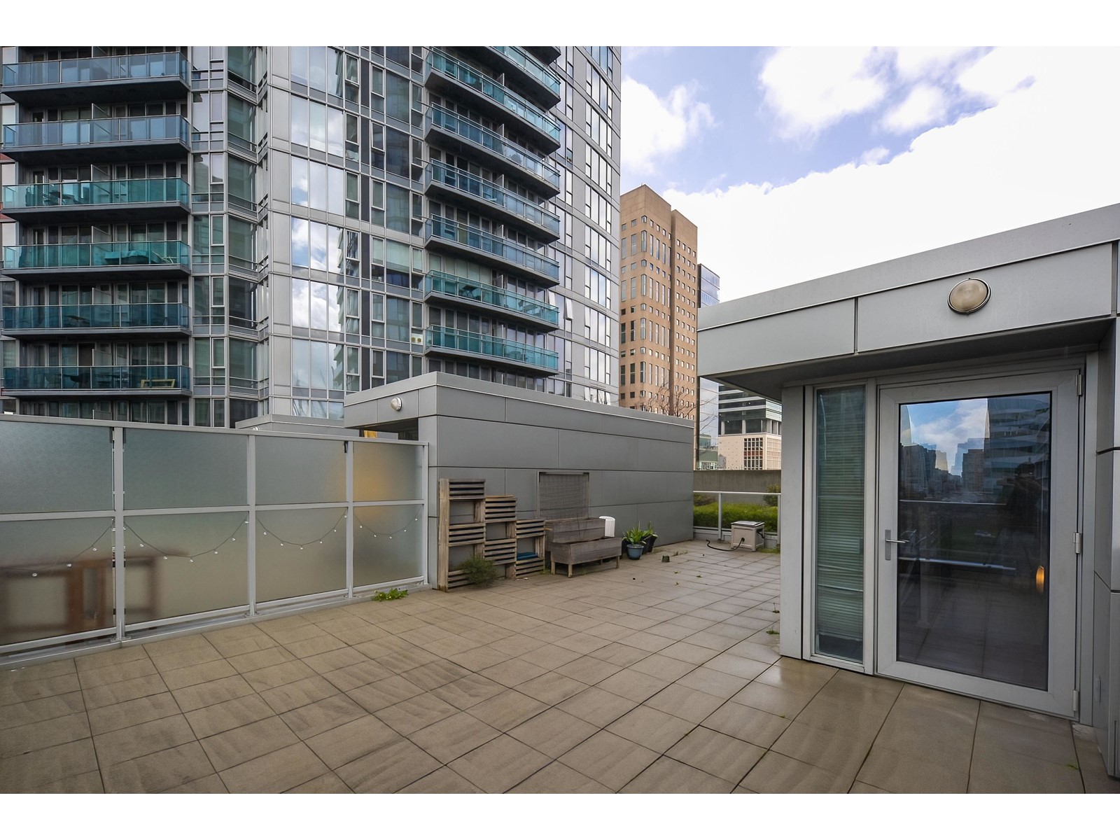 501 788 Hamilton Street, Vancouver, British Columbia  V6B 0E9 - Photo 37 - R2764306