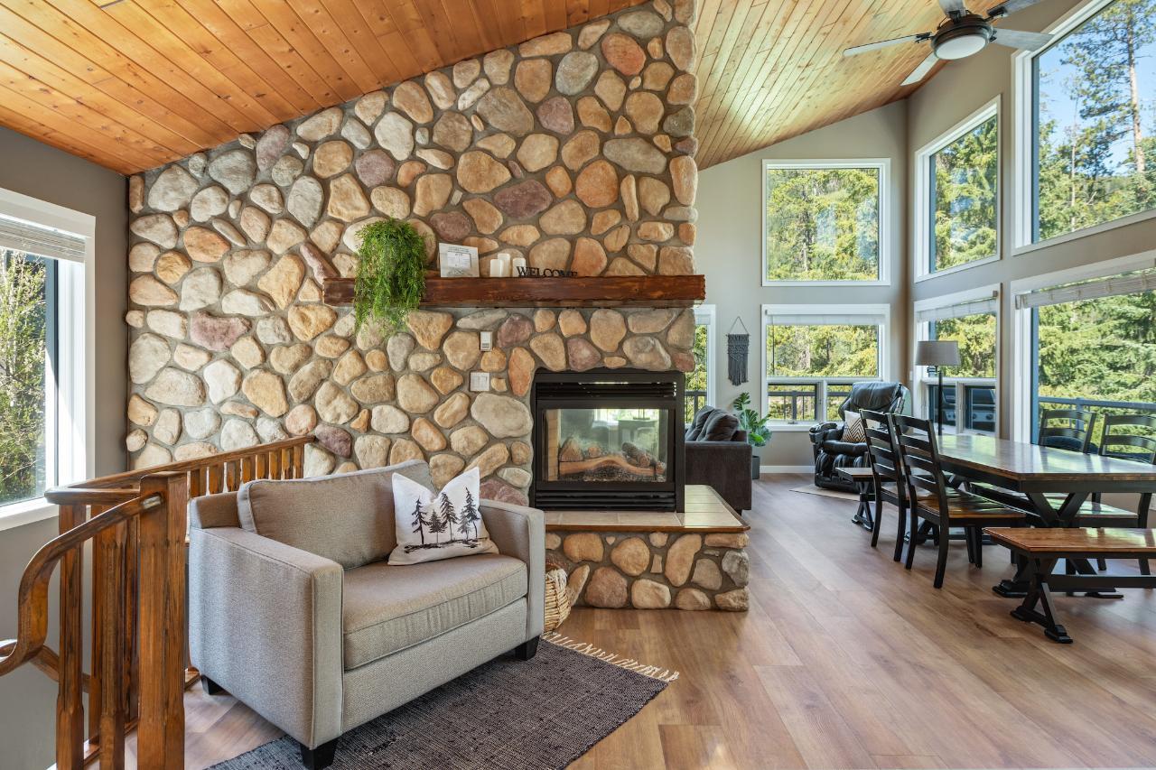 2136 Panorama Drive, Panorama, British Columbia  V0A 1T0 - Photo 8 - 2469981