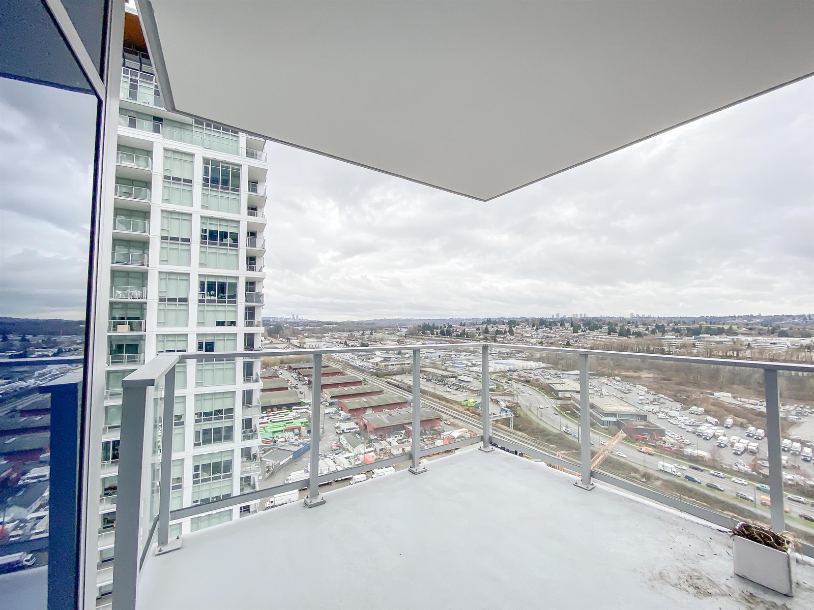 2004 2311 Beta Avenue, Burnaby, British Columbia  V5C 0M1 - Photo 15 - R2766845