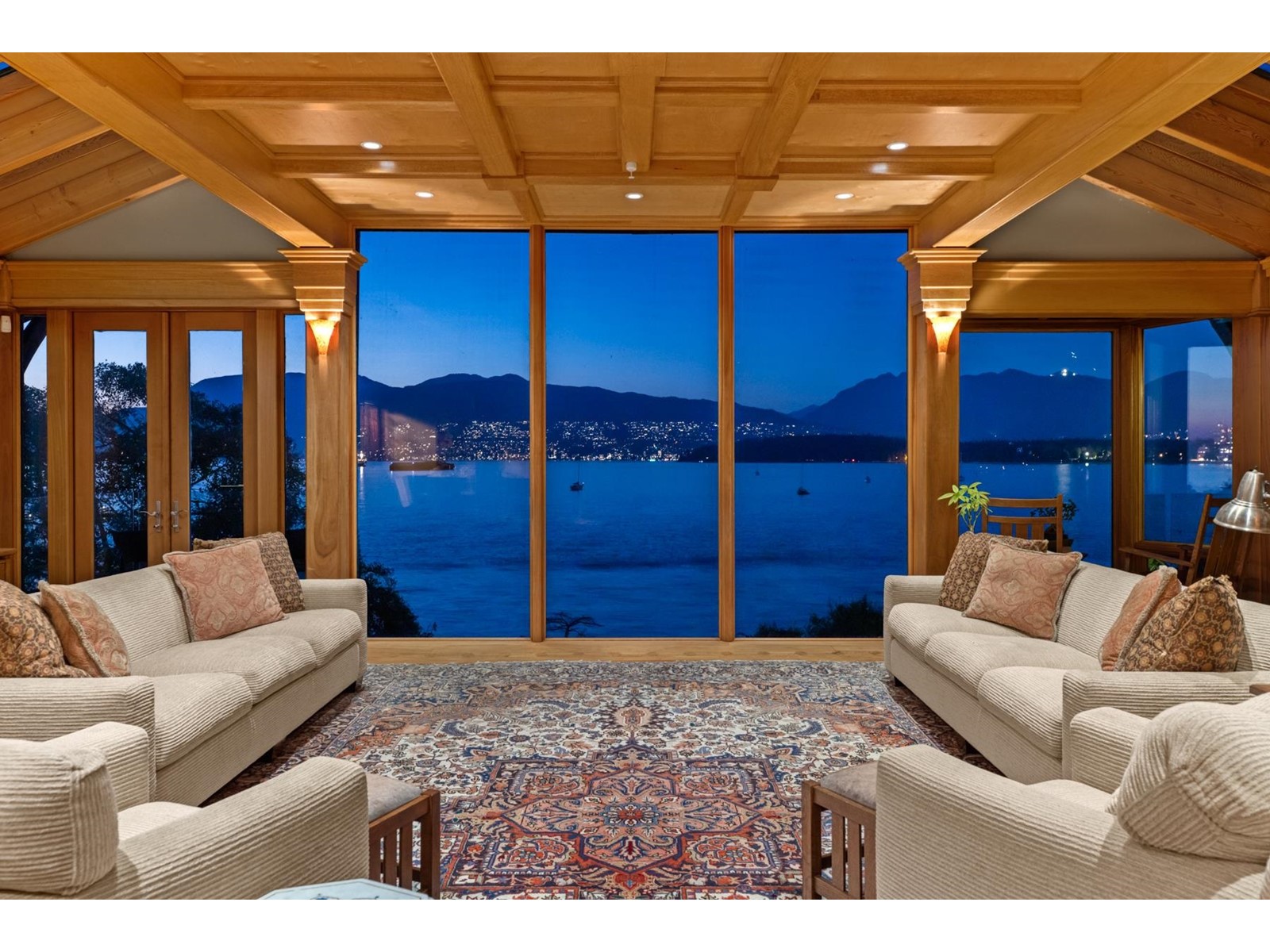 2495 Point Grey Road, Vancouver, British Columbia  V6K 1A1 - Photo 2 - R2767830