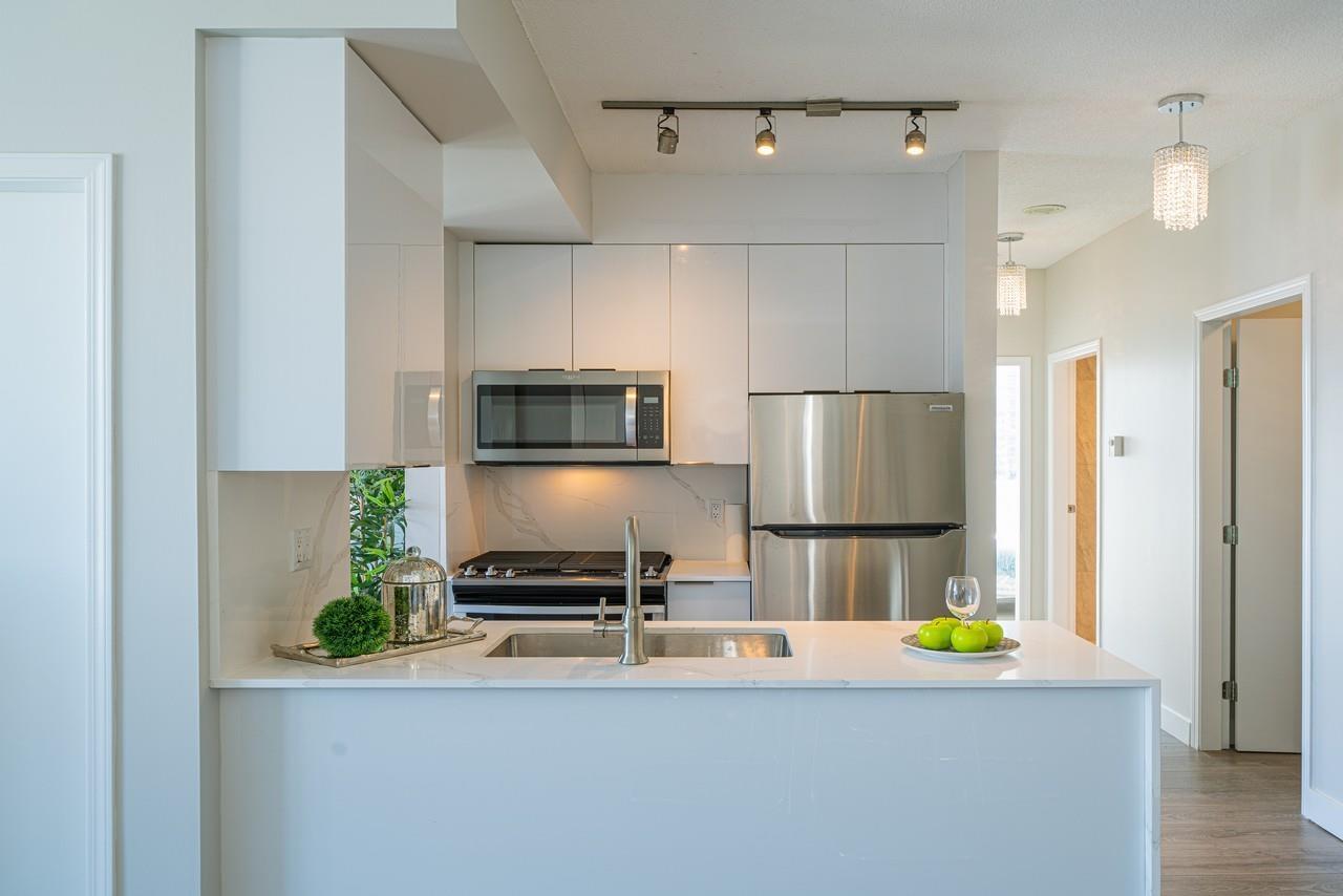 Listing Picture 7 of 28 : 3208 1239 W GEORGIA STREET, Vancouver / 溫哥華 - 魯藝地產 Yvonne Lu Group - MLS Medallion Club Member