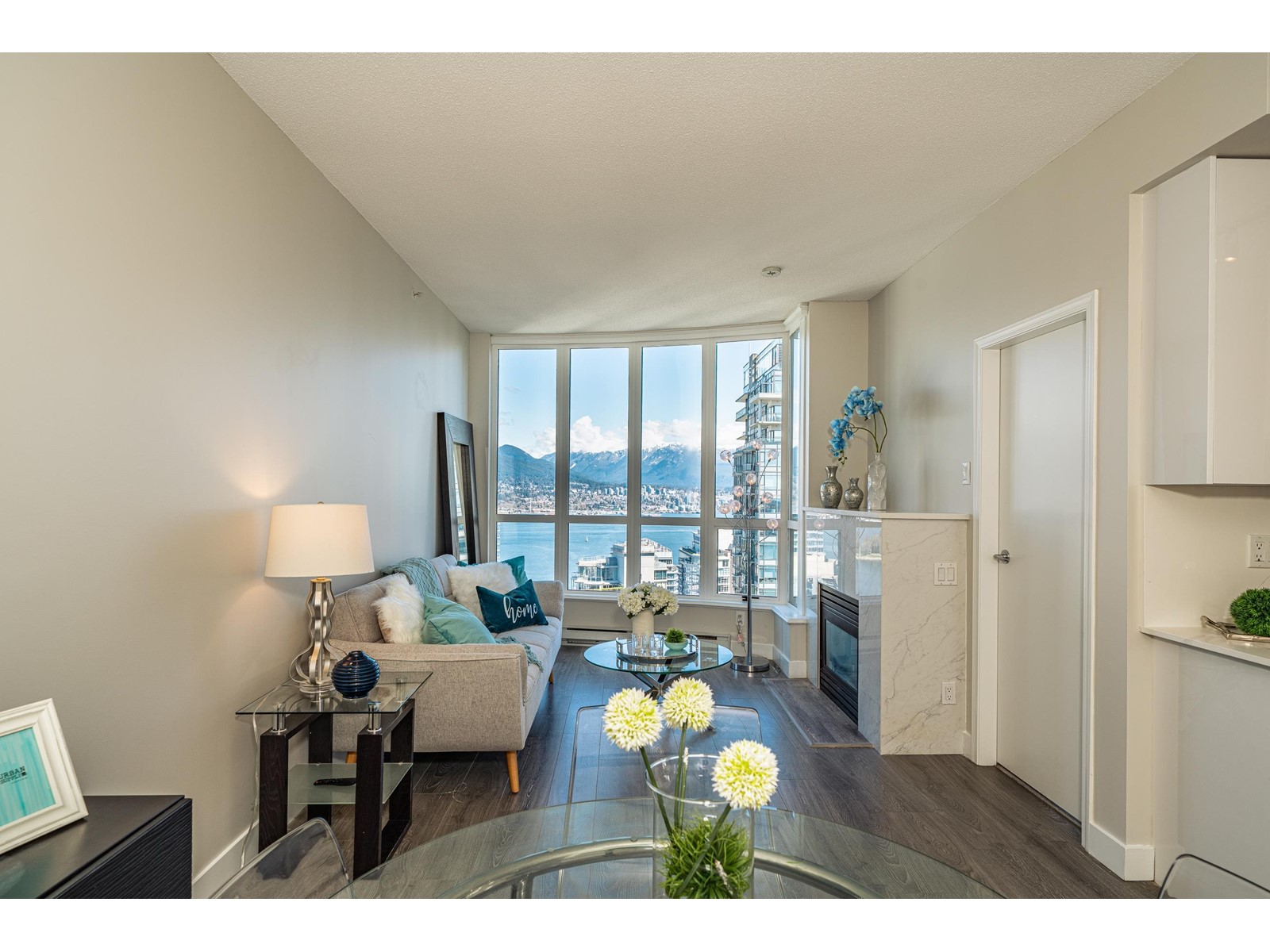 Listing Picture 19 of 28 : 3208 1239 W GEORGIA STREET, Vancouver / 溫哥華 - 魯藝地產 Yvonne Lu Group - MLS Medallion Club Member