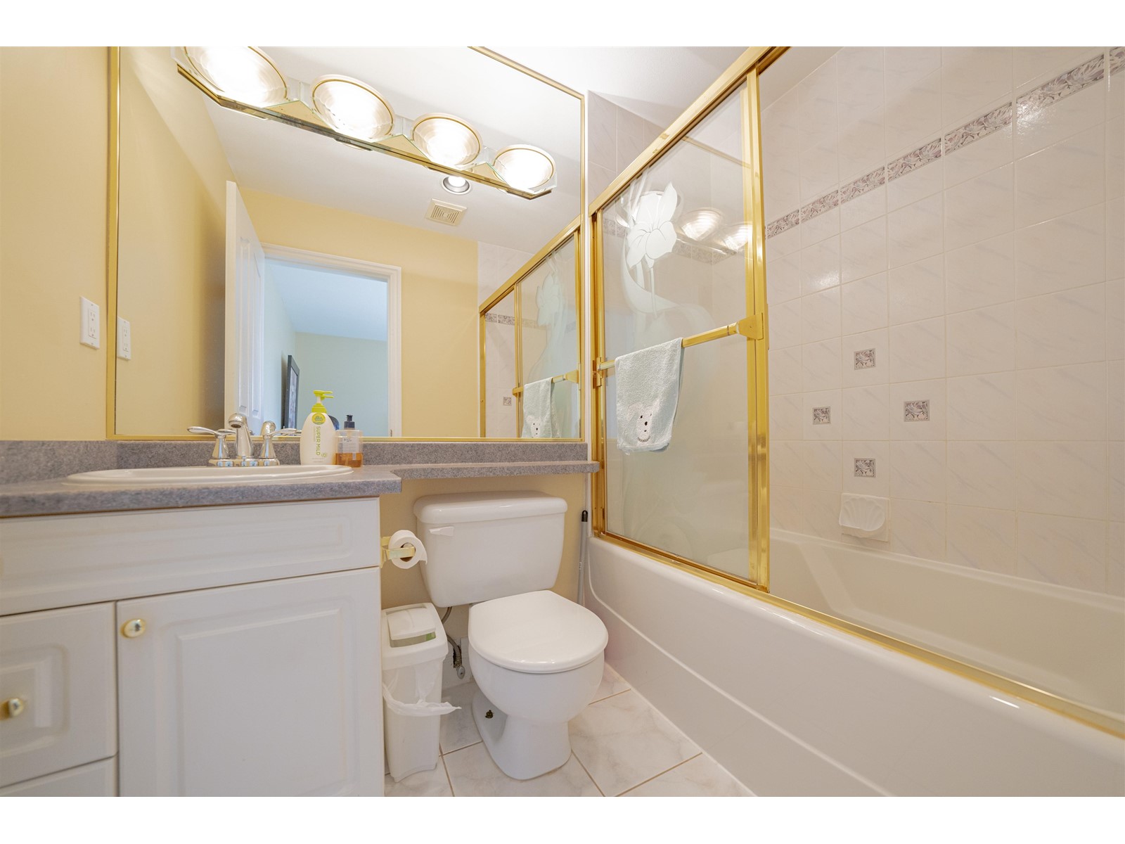 3155 Silverthrone Drive, Coquitlam, British Columbia  V3E 3C3 - Photo 27 - R2768875